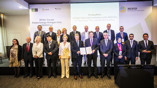 Group picture of high-level representatives with MEFED co-hosts and the Thessaloniki Declaration 